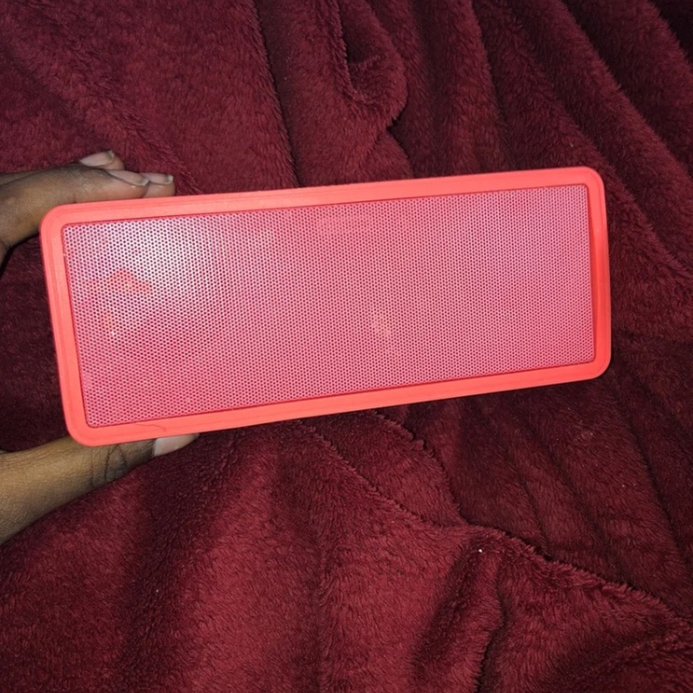 Wireless Bluetooth speaker